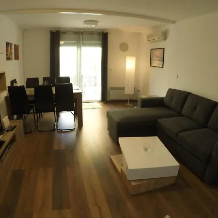 Zara Apartment